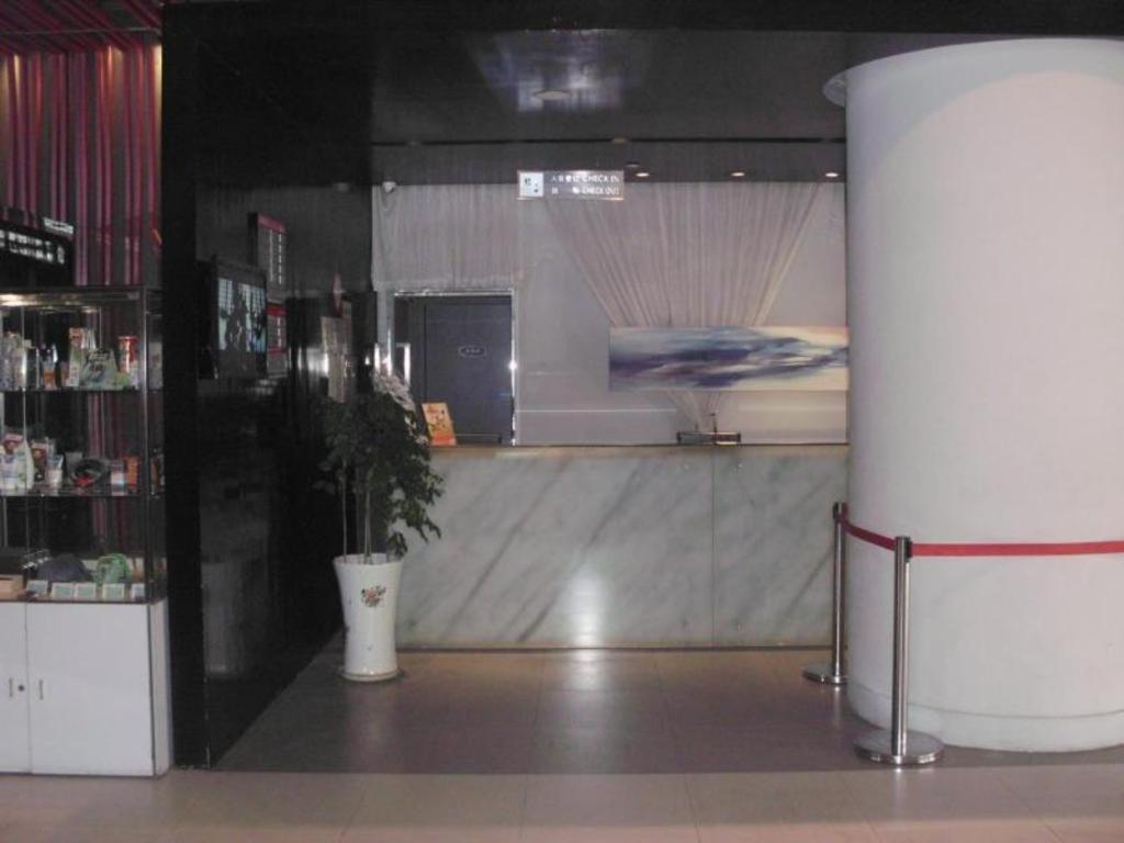 Jinjiang Inn Changsha Wuyi Square Metro Station Ifc Екстериор снимка