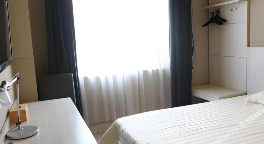 Jinjiang Inn Changsha Wuyi Square Metro Station Ifc Екстериор снимка